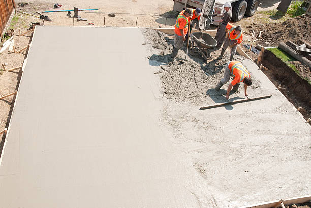 Best Concrete Sidewalk Installation in Lochsloy, WA
